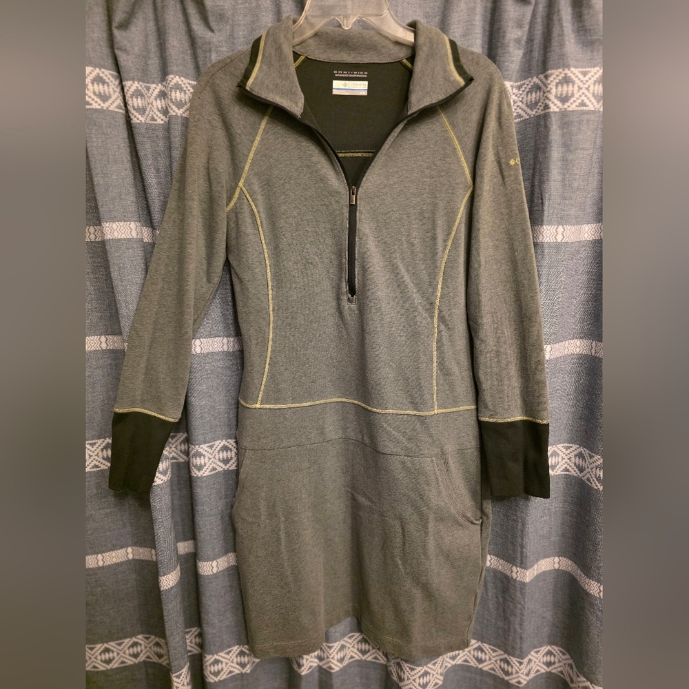 Columbia OMNI-WICK dress Size Medium